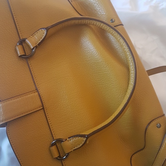 Coach Mercer leather purse like new - Picture 4 of 4